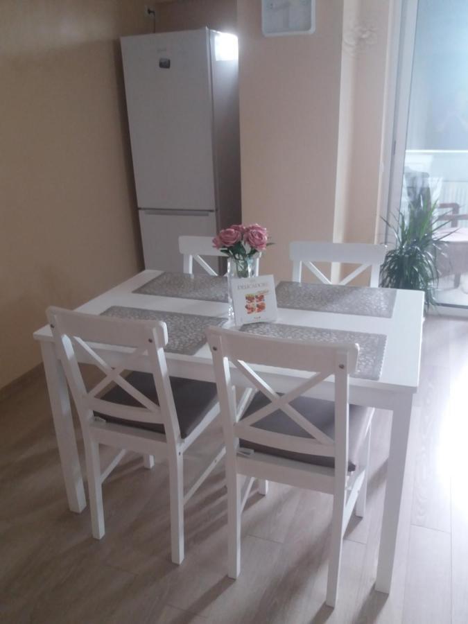 Juli'S Apartment Орадеа Екстериор снимка
