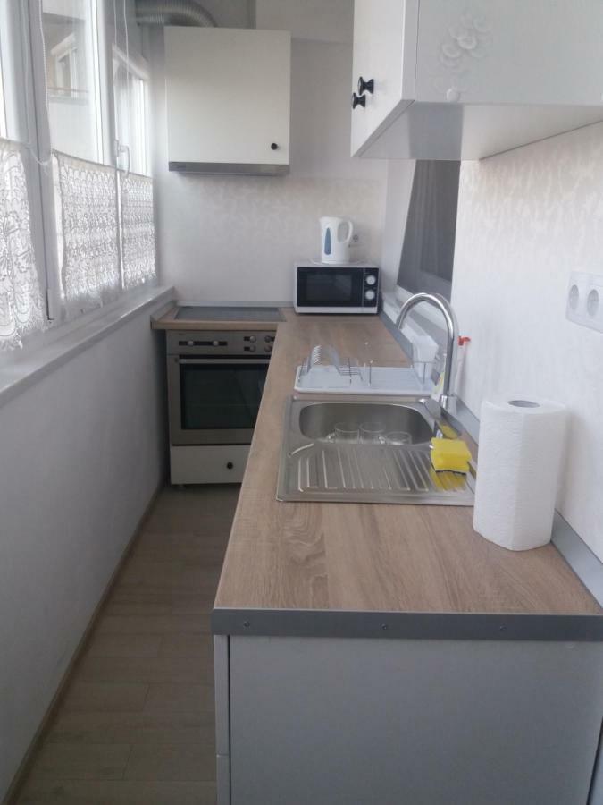 Juli'S Apartment Орадеа Екстериор снимка